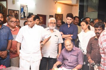 Celebrities Pay Homage to Vijaya Nirmala Garu
